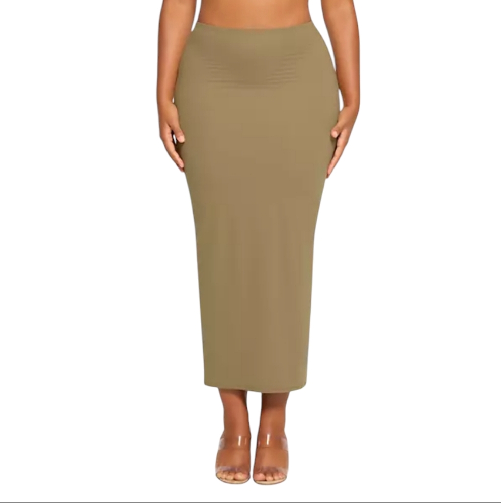 SKIMS Fits Everybody Long Skirt